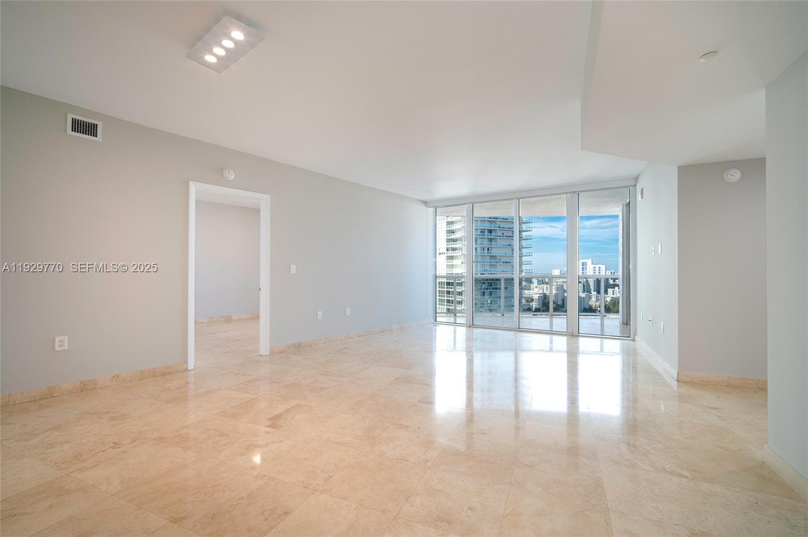 400 Alton Rd # 2309, Miami Beach FL 33139 — 11
