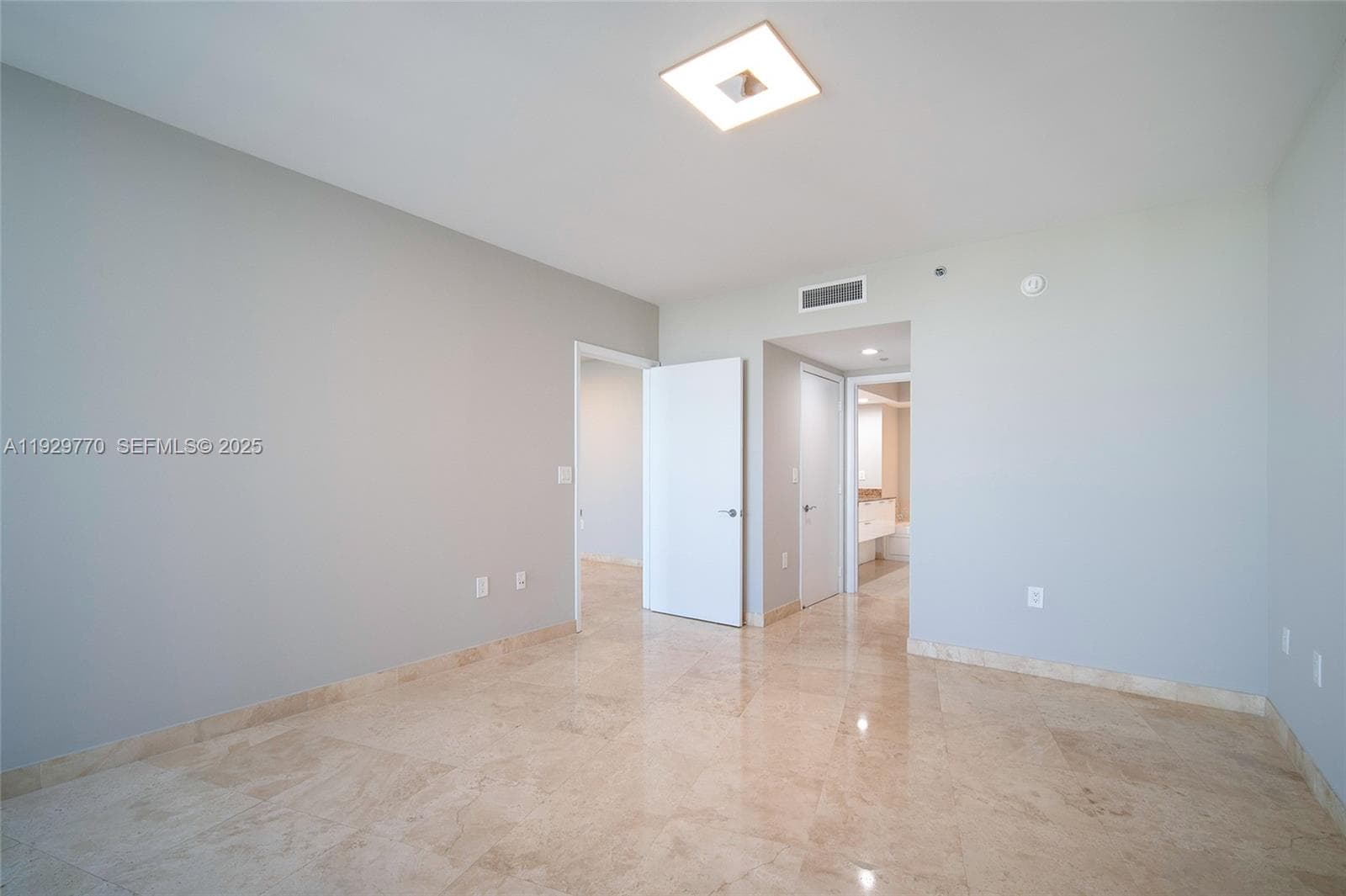 400 Alton Rd # 2309, Miami Beach FL 33139 — 21