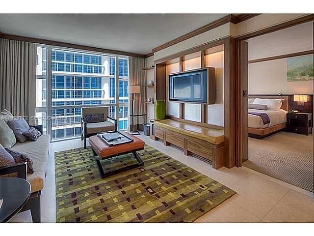6801 Collins Ave # 309, Miami Beach FL 33141 — 17