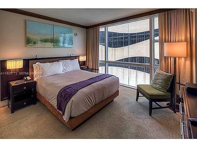 6801 Collins Ave # 309, Miami Beach FL 33141 — 12