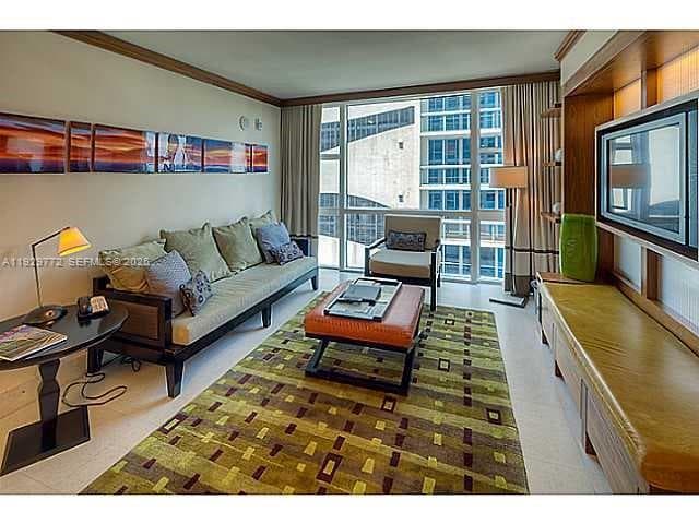 6801 Collins Ave # 309, Miami Beach FL 33141 — 22