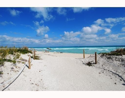 6801 Collins Ave # 309, Miami Beach FL 33141 — 7