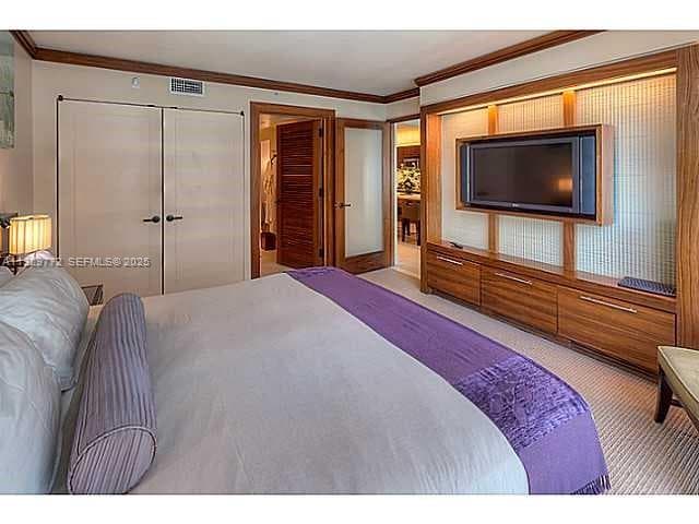 6801 Collins Ave # 309, Miami Beach FL 33141 — 10