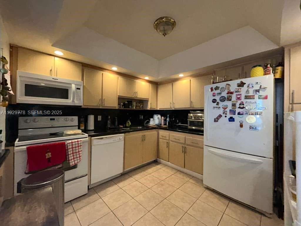 13499 Biscayne Blvd # 1206, North Miami FL 33181 — 5