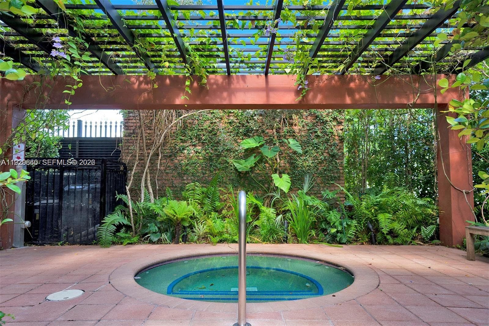 1749 NE Miami Ct # 515, Miami FL 33132 — 40