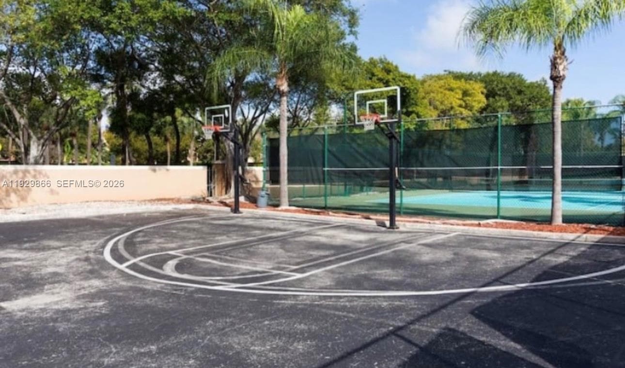 19601 E Country Club Dr # 7202, Aventura FL 33180 — 19