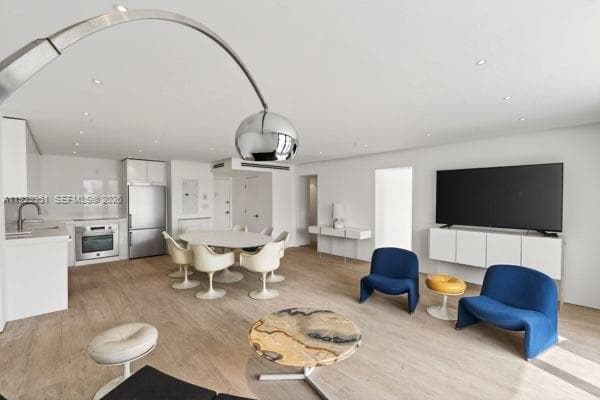 1800 Collins Ave # 5E, Miami Beach FL 33139 — 5