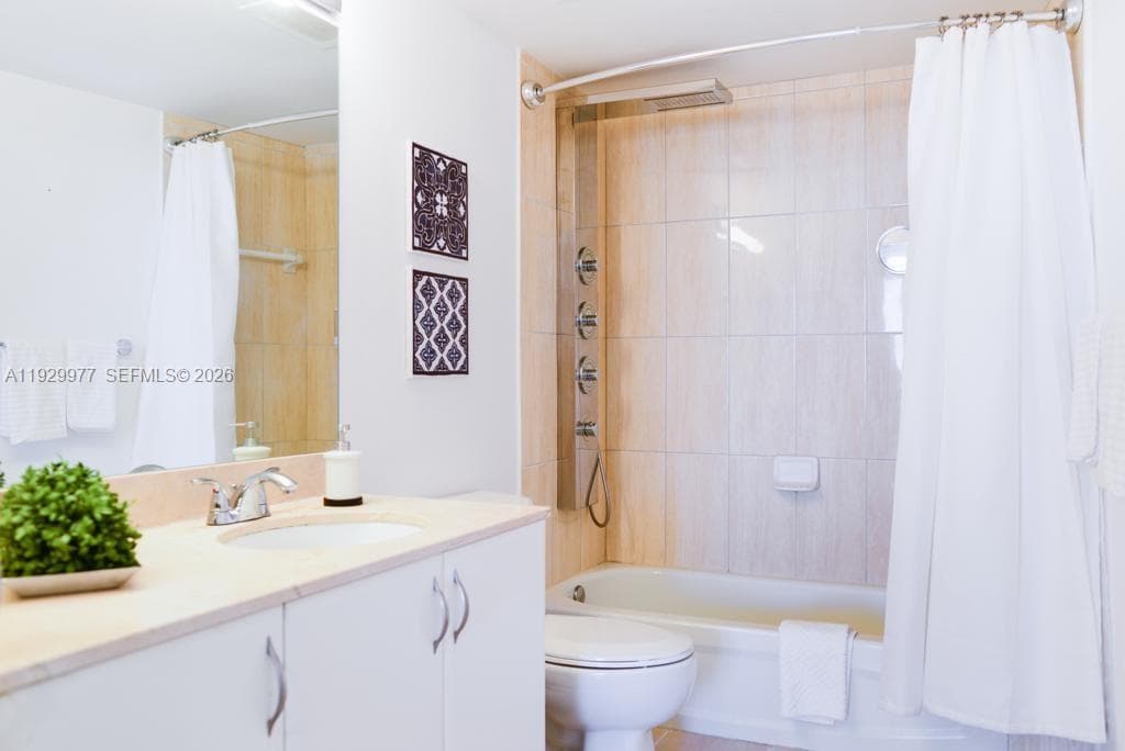 1750 N Bayshore Dr # 4814, Miami FL 33132 — 22