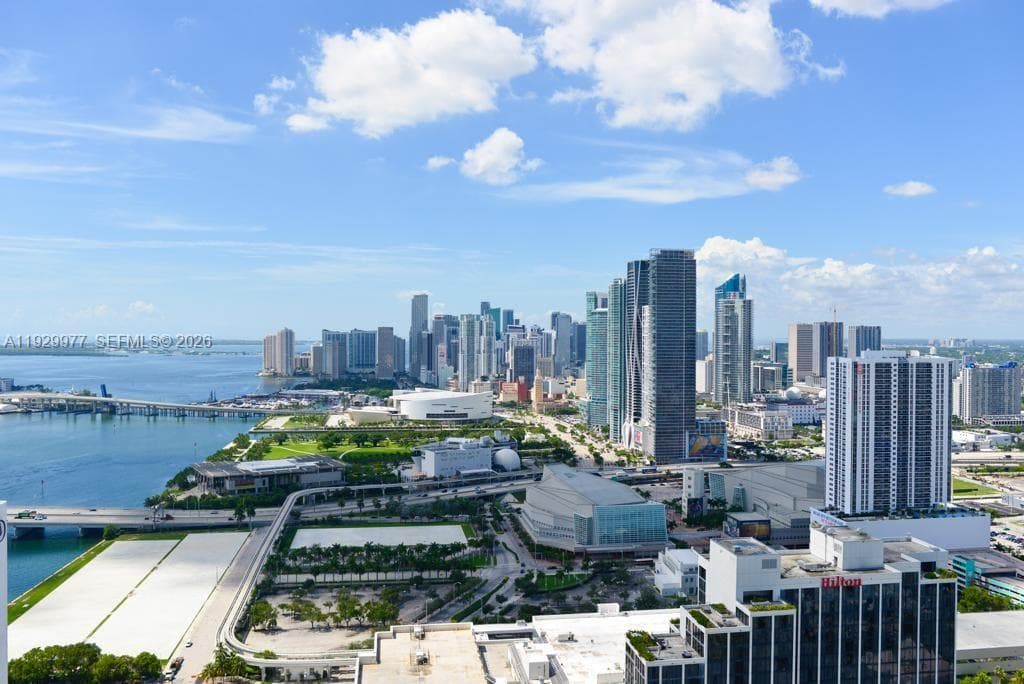 1750 N Bayshore Dr # 4814, Miami FL 33132 — 3