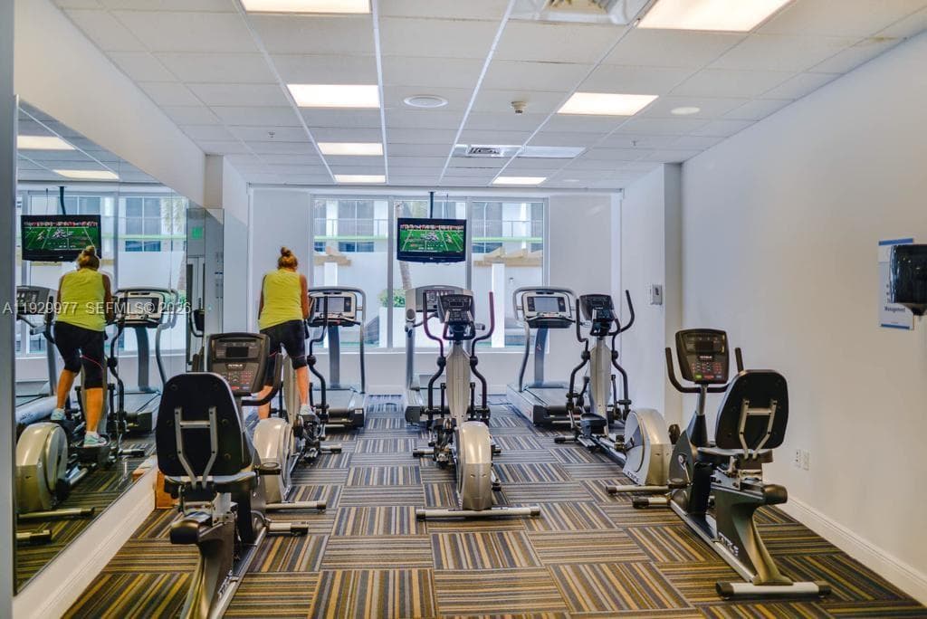 1750 N Bayshore Dr # 4814, Miami FL 33132 — 34
