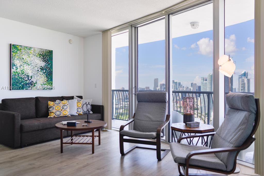 1750 N Bayshore Dr # 4814, Miami FL 33132 — 18