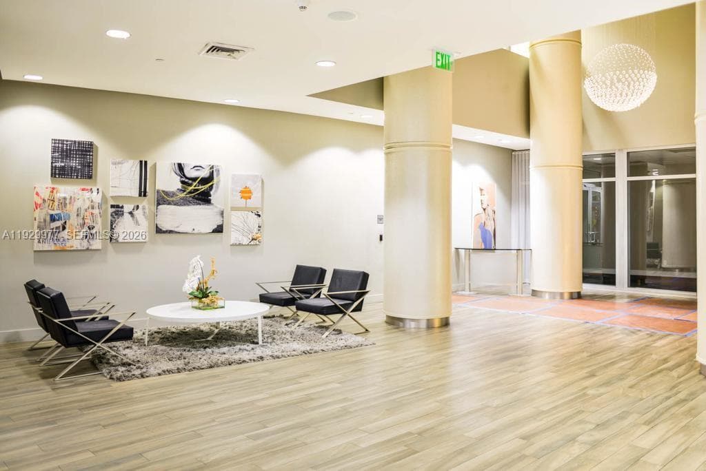 1750 N Bayshore Dr # 4814, Miami FL 33132 — 29