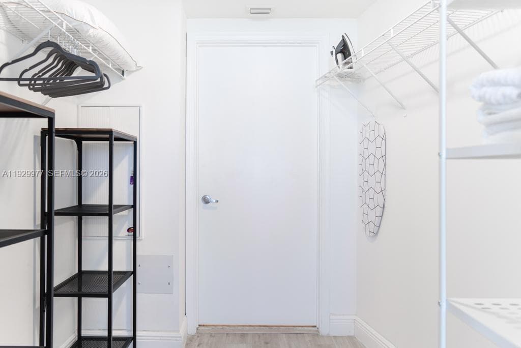 1750 N Bayshore Dr # 4814, Miami FL 33132 — 25