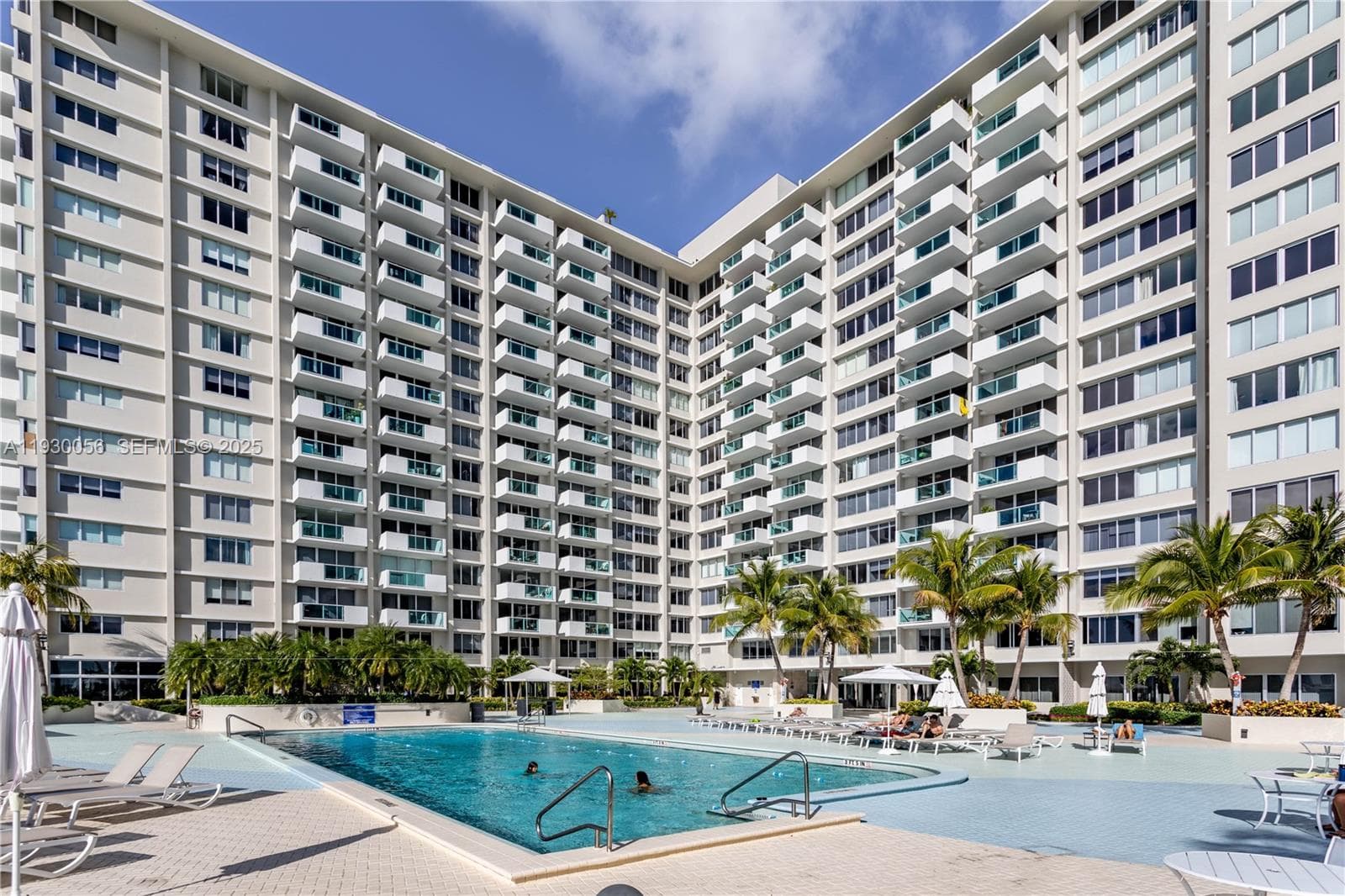 1200 West Ave # 526, Miami Beach FL 33139 — 29
