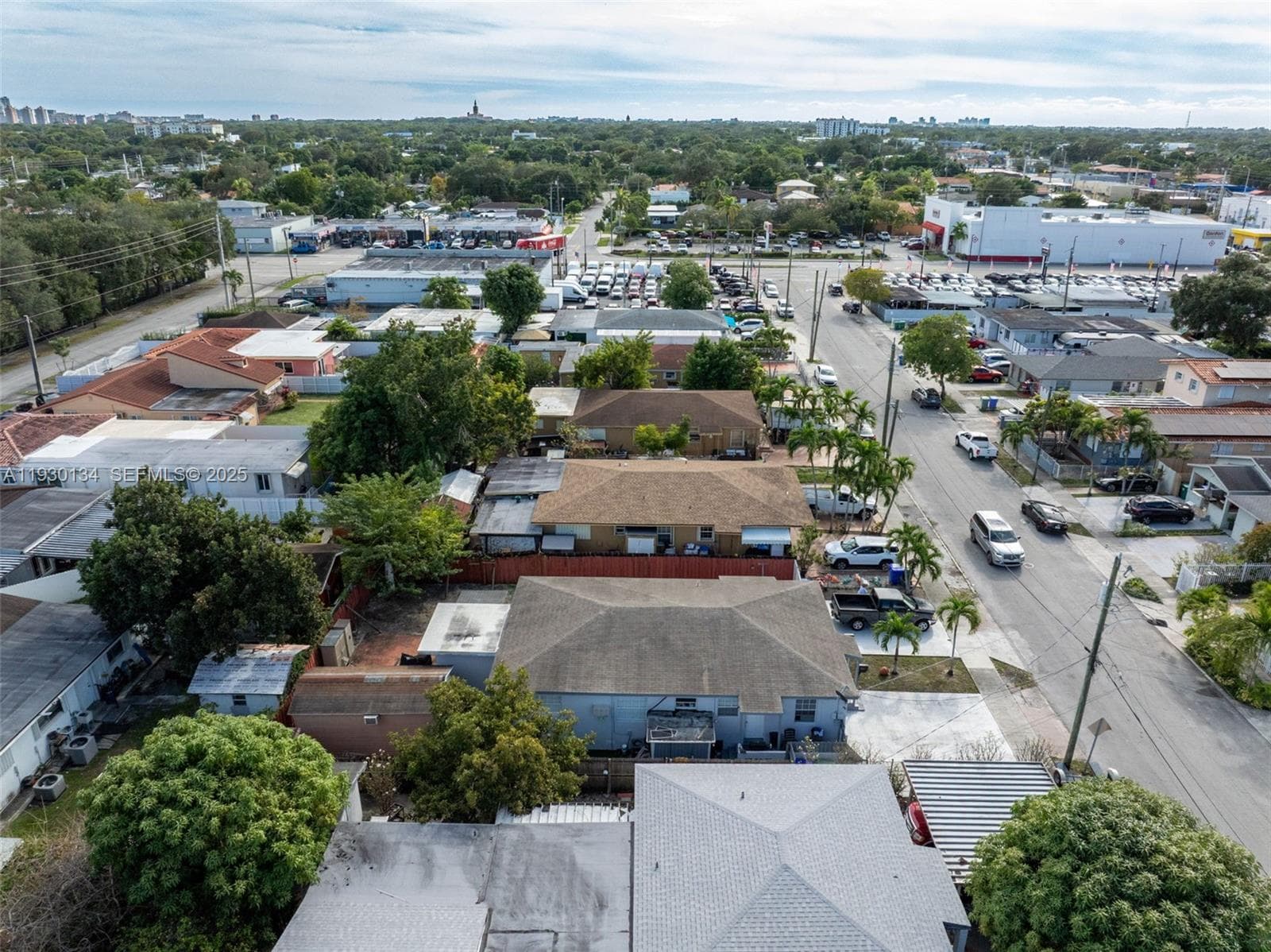 115 NW 56th Ave, Miami FL 33126 — 42