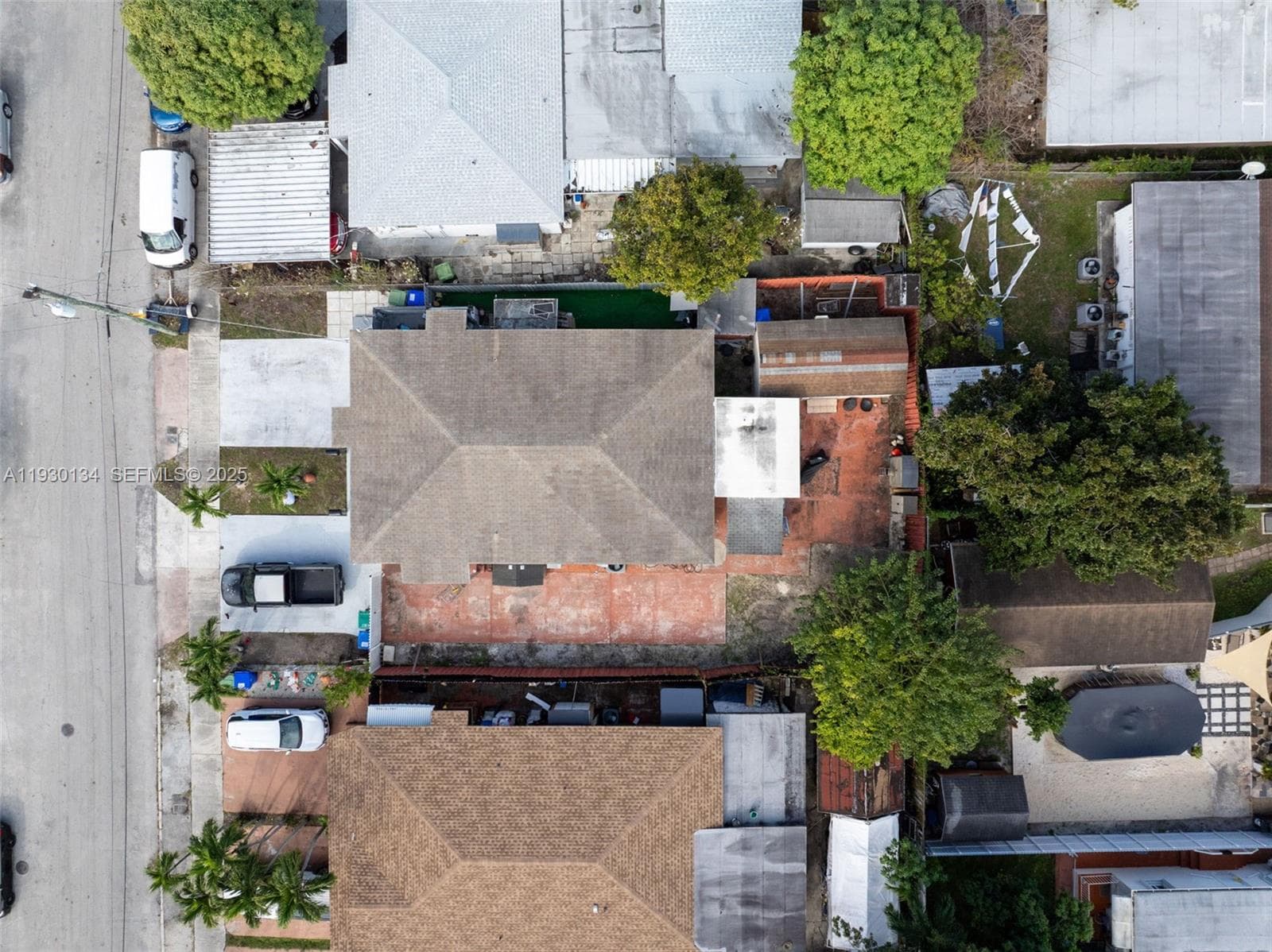 115 NW 56th Ave, Miami FL 33126 — 3