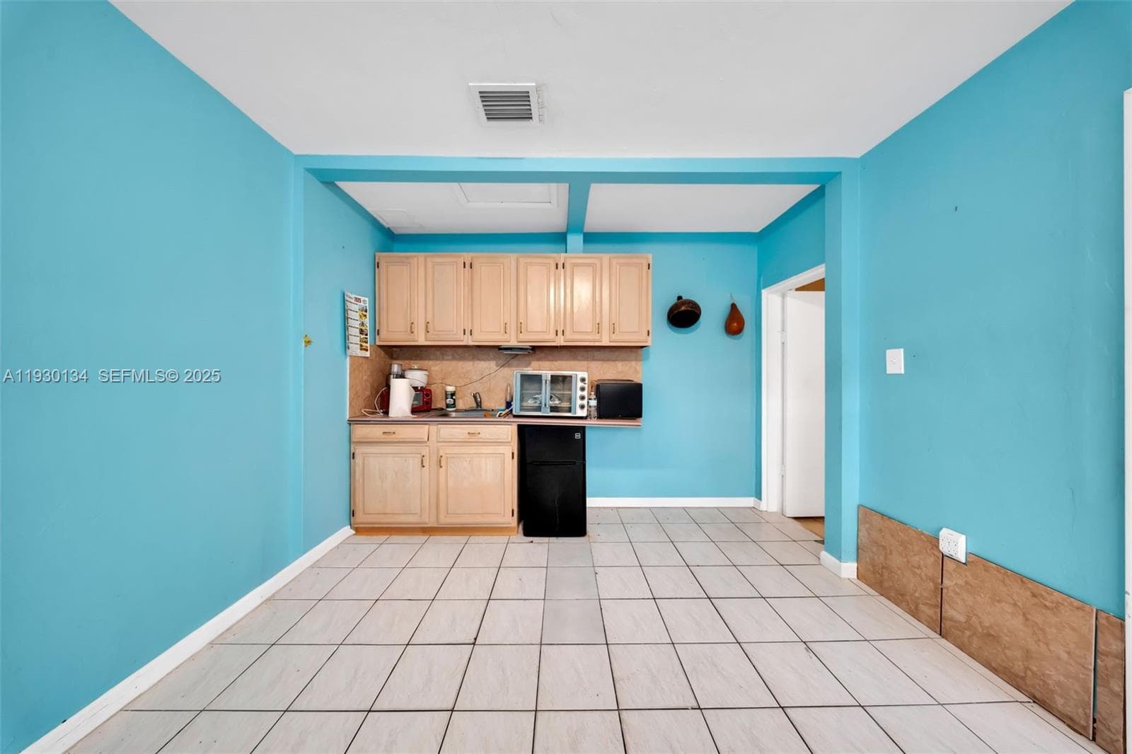 115 NW 56th Ave, Miami FL 33126 — 30