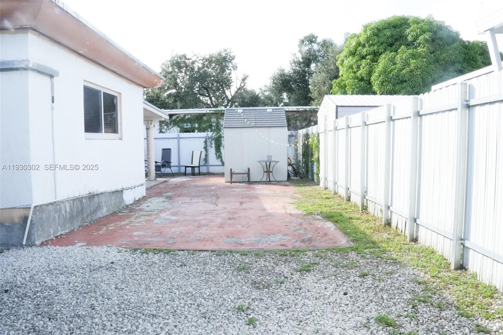 2955 NW 102nd St, Miami FL 33147 — 16