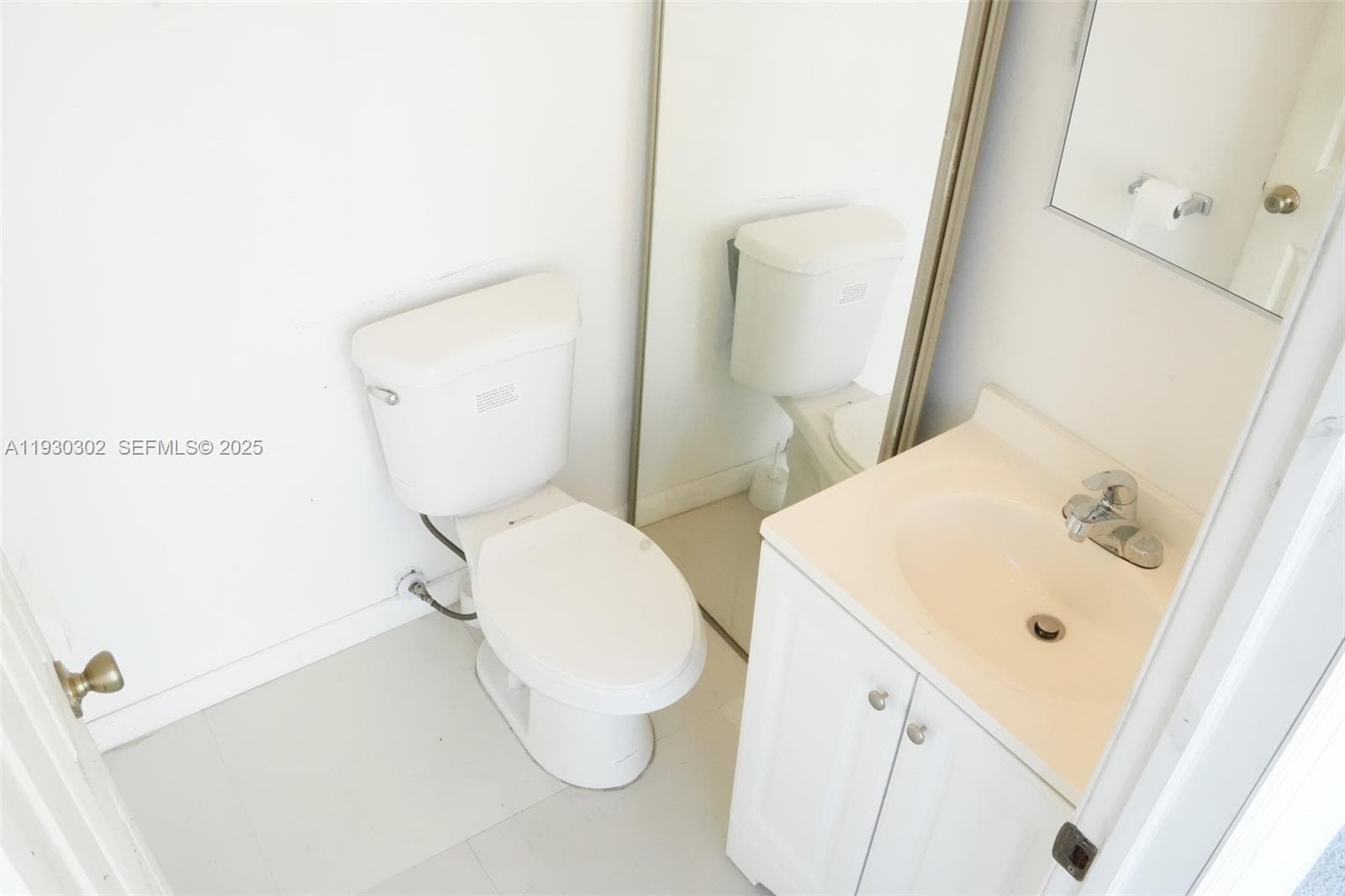 2955 NW 102nd St, Miami FL 33147 — 19
