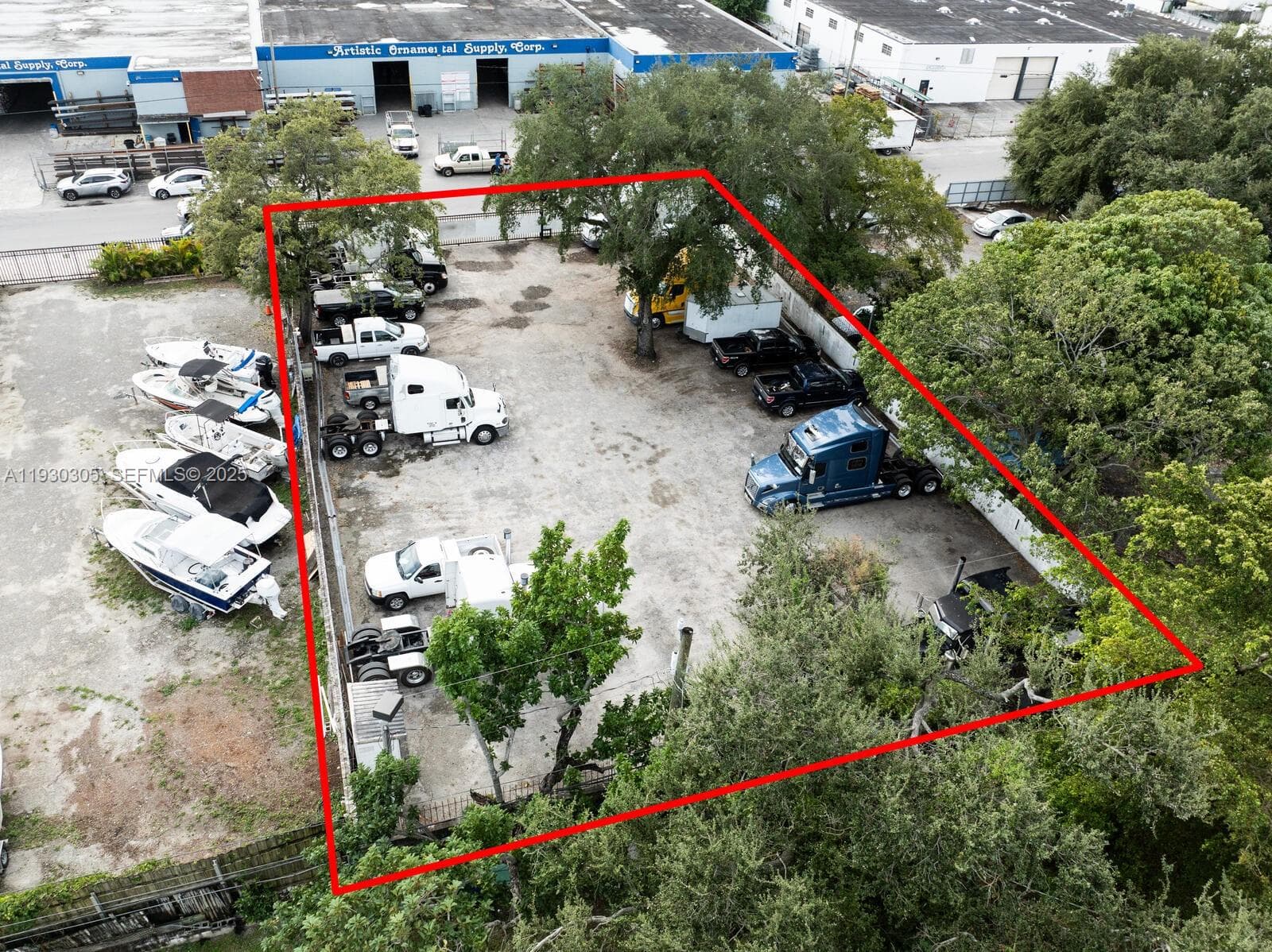 Miami, FL — 14