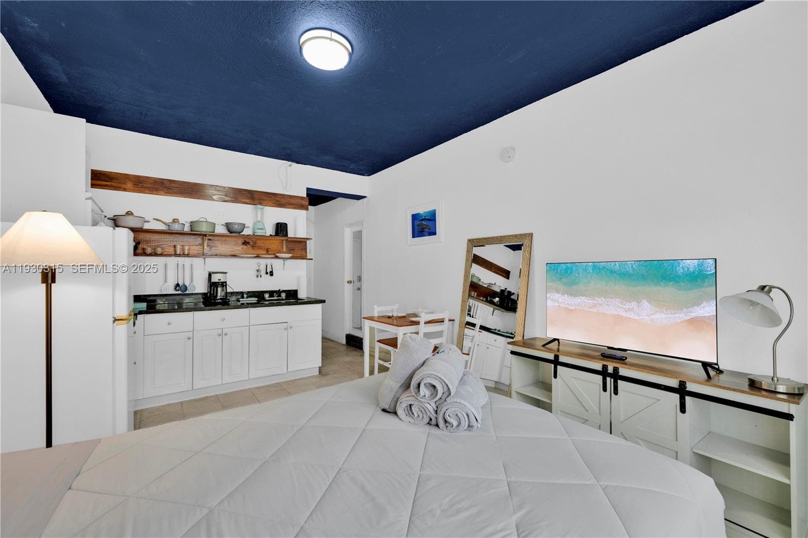 255 W 24th St # 302, Miami Beach FL 33140 — 4