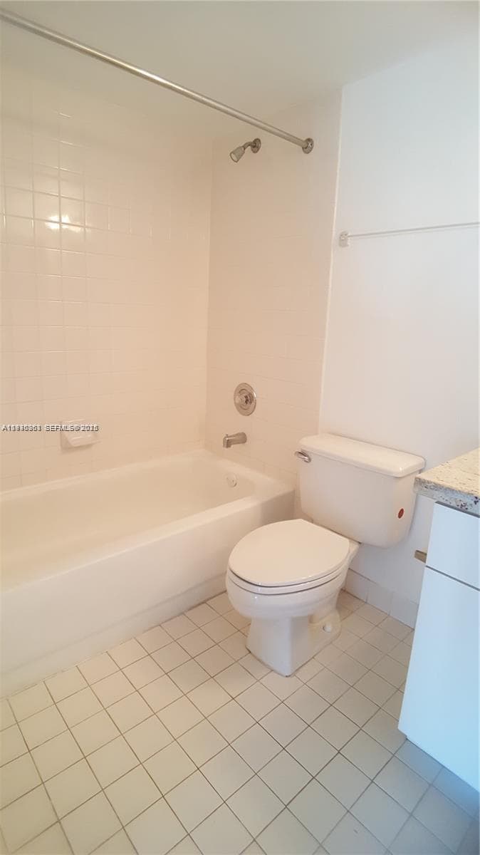 7832 Collins Ave # 403, Miami Beach FL 33141 — 11