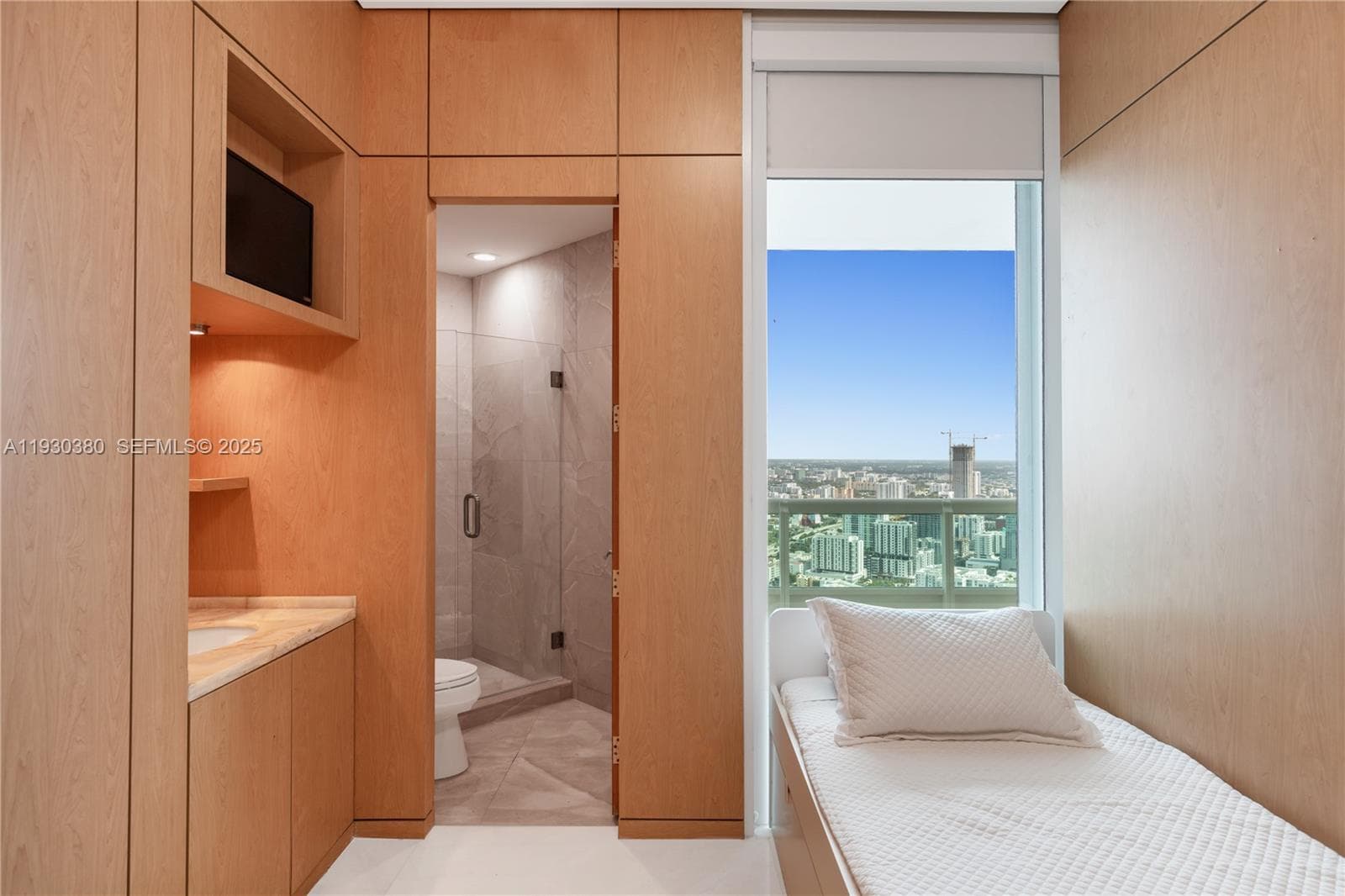 1643 Brickell Ave, Miami FL 33129 — 53