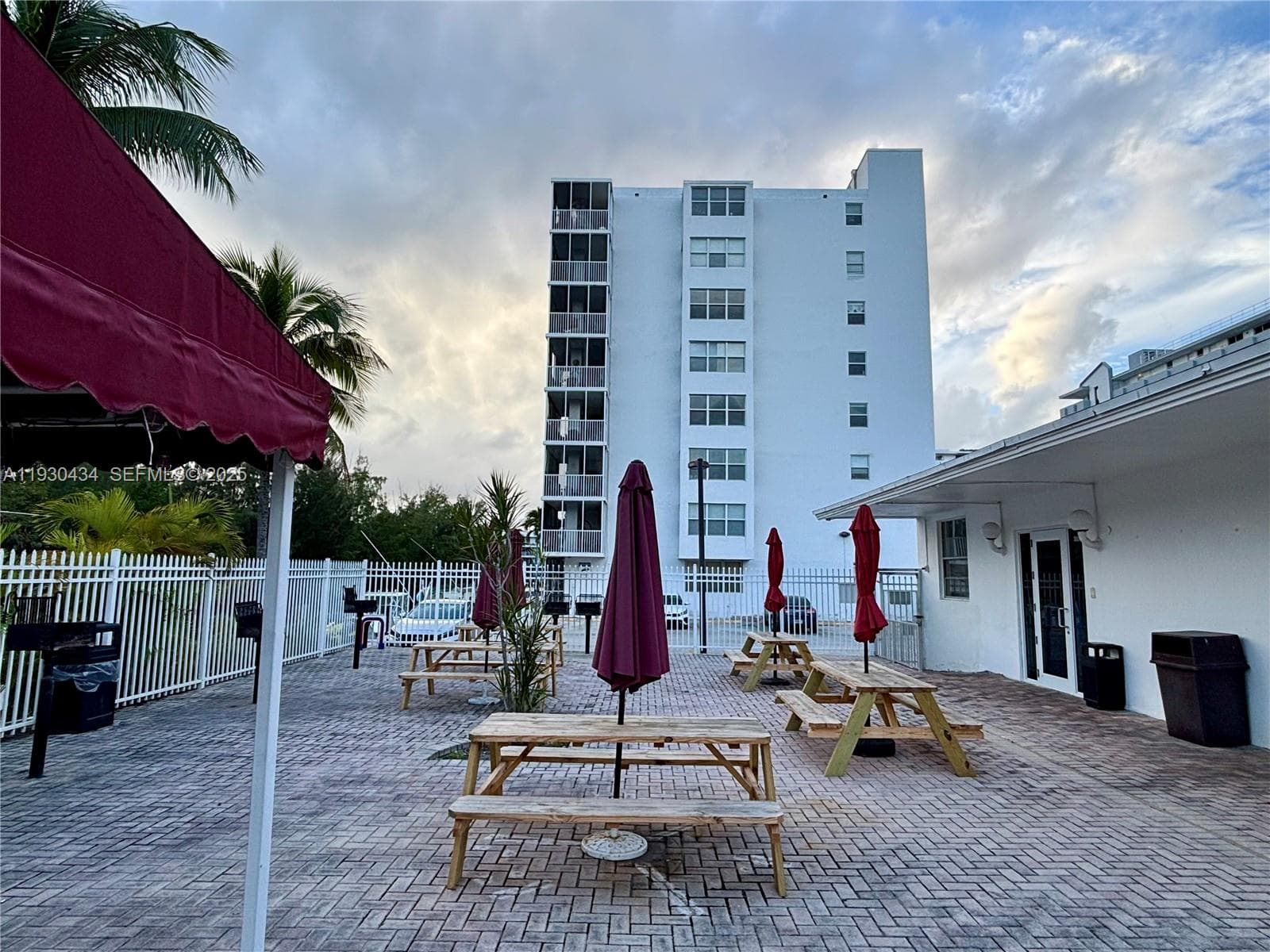 3660 NE 166th St # 506, North Miami Beach FL 33160 — 29
