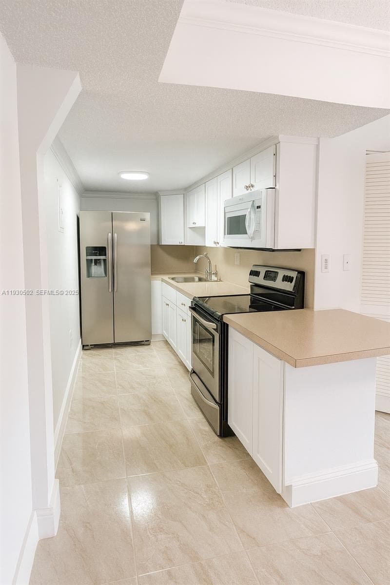 4705 NW 7th St # 7, Miami FL 33126 — 3