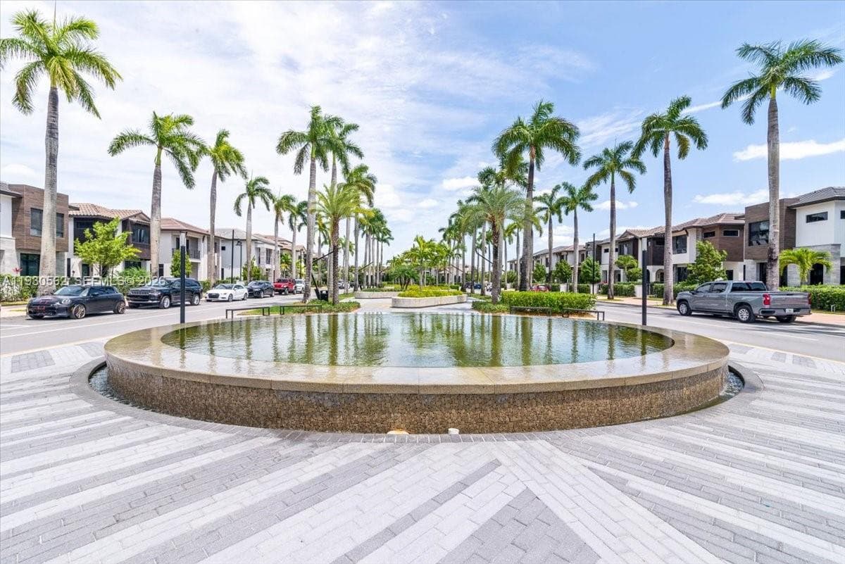 4636 NW 84th Ave # 13, Doral FL 33166 — 47