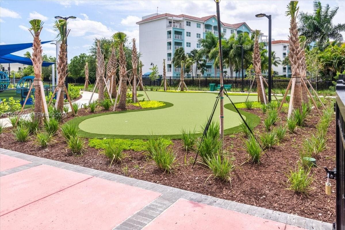 4636 NW 84th Ave # 13, Doral FL 33166 — 38