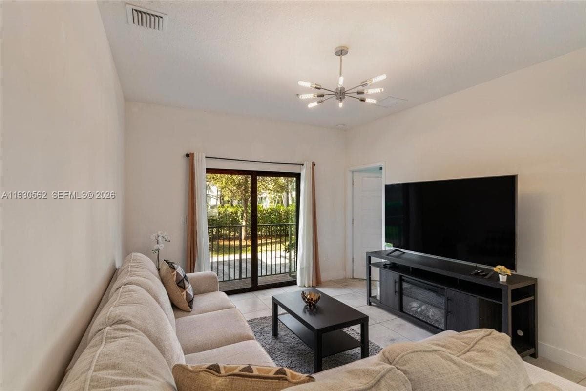 4636 NW 84th Ave # 13, Doral FL 33166 — 10