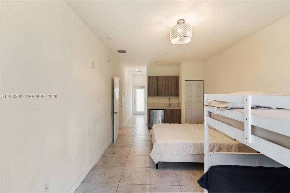 4636 NW 84th Ave # 13, Doral FL 33166 — 18