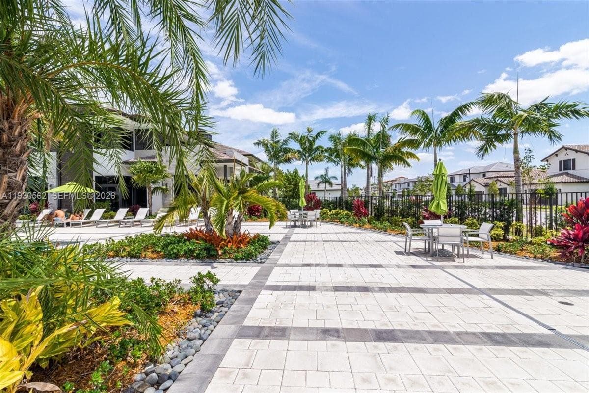 4636 NW 84th Ave # 13, Doral FL 33166 — 44