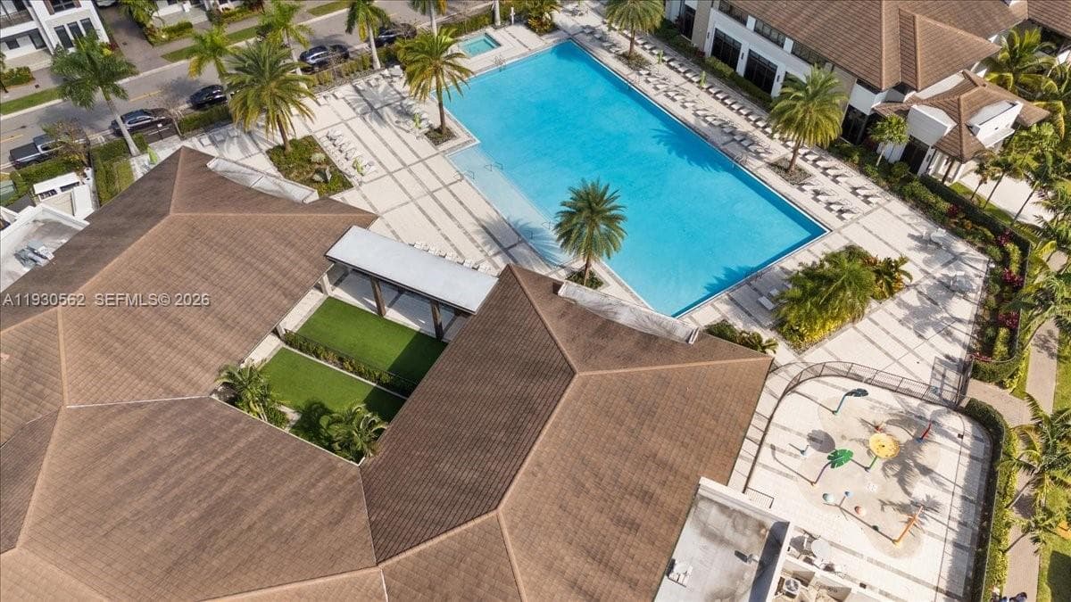 4636 NW 84th Ave # 13, Doral FL 33166 — 29