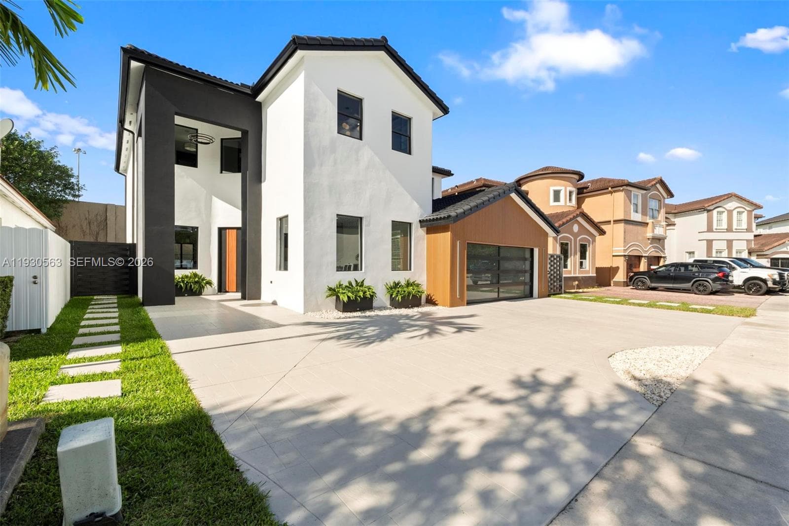 18172 NW 91st Ct, Hialeah FL 33018 — 1