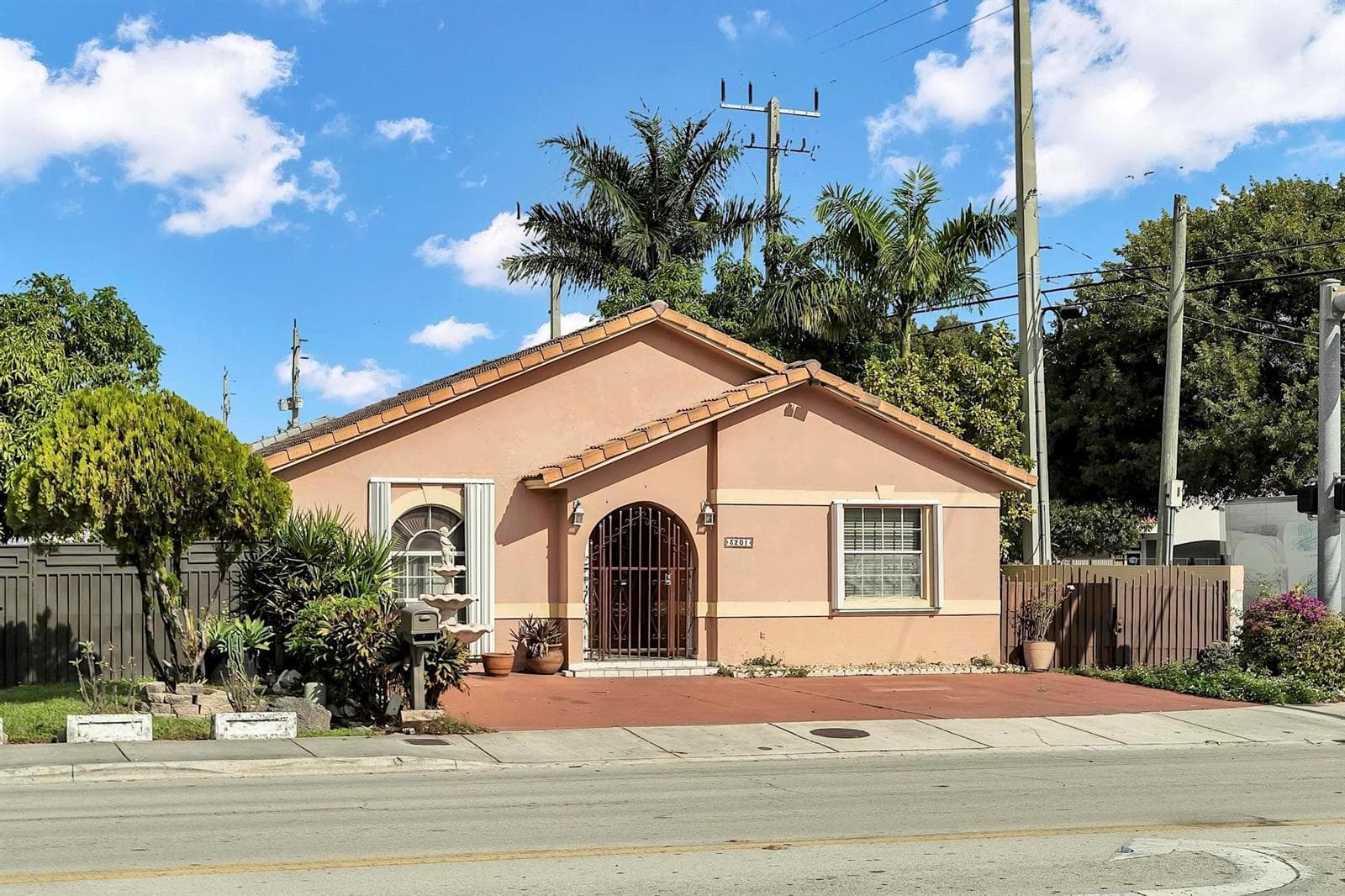 3201 W 76th Street, Hialeah FL 33018 — 3