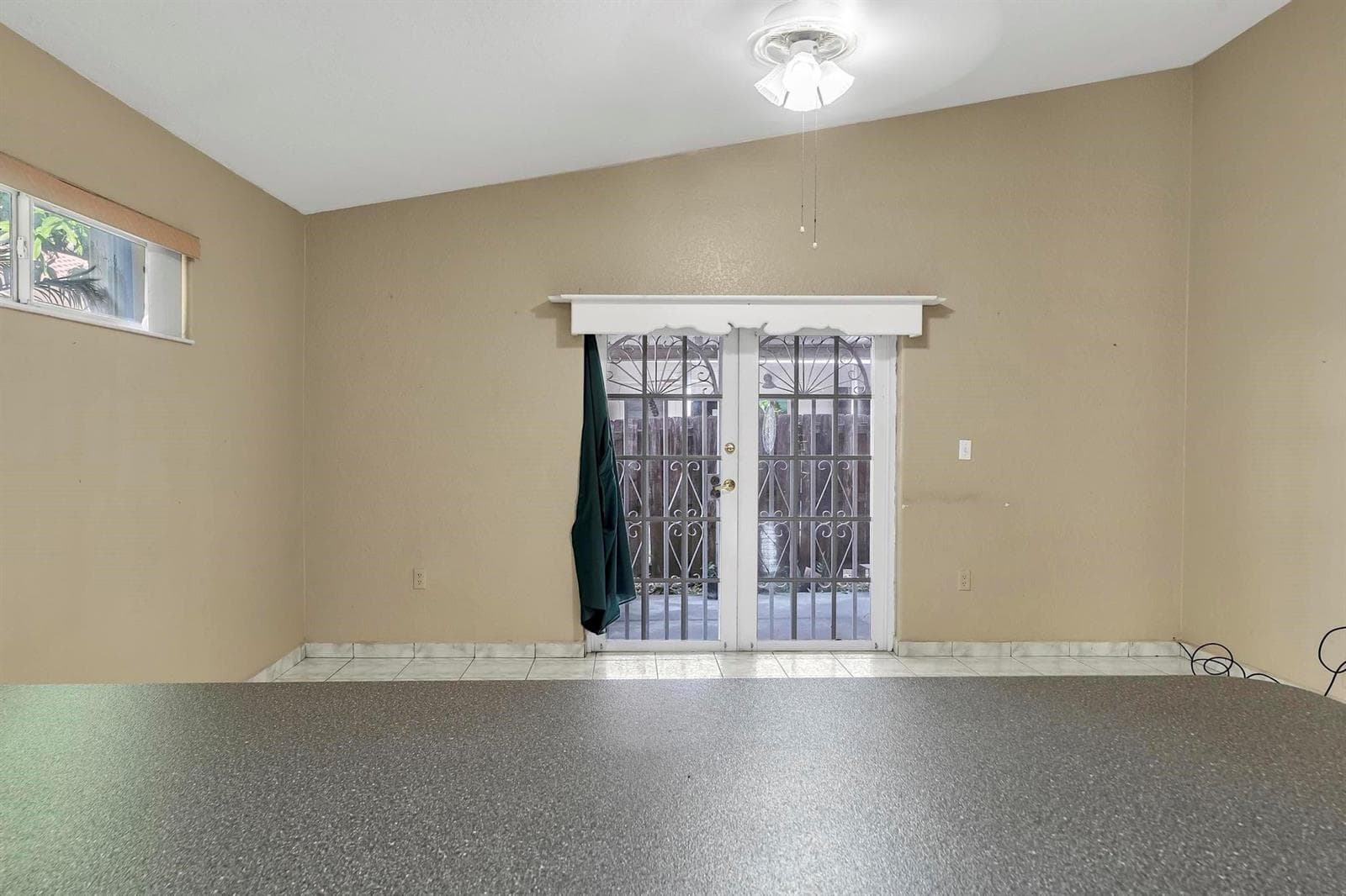 3201 W 76th Street, Hialeah FL 33018 — 25