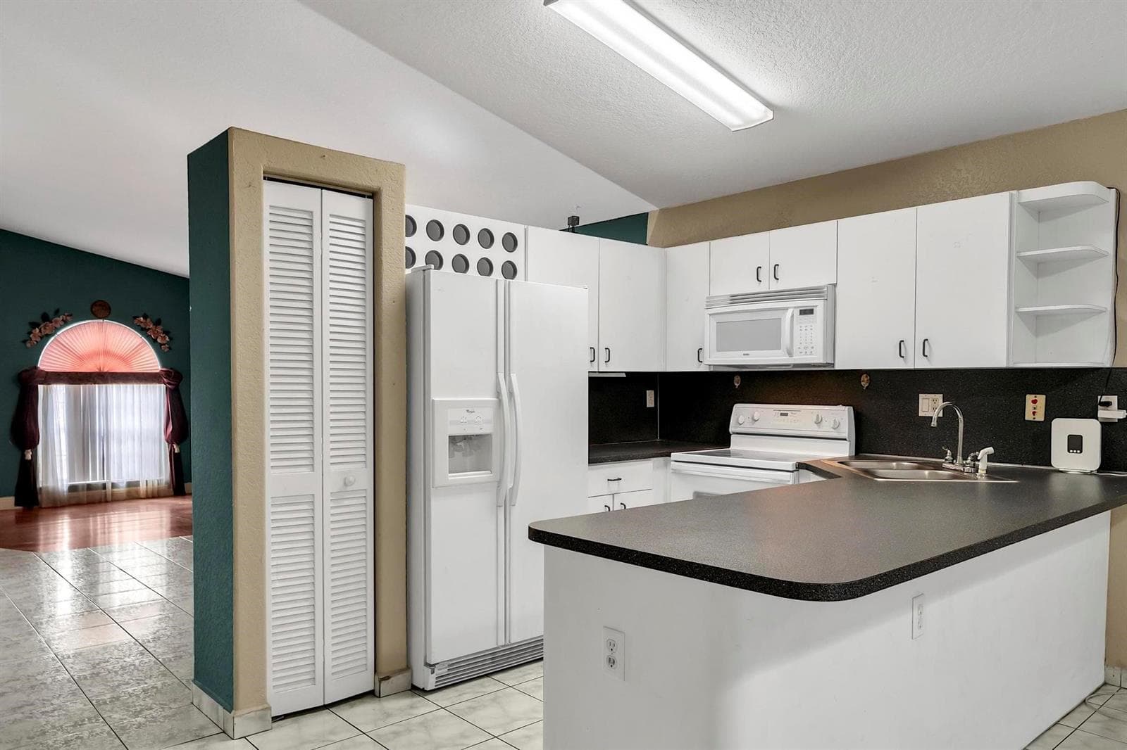 3201 W 76th Street, Hialeah FL 33018 — 21