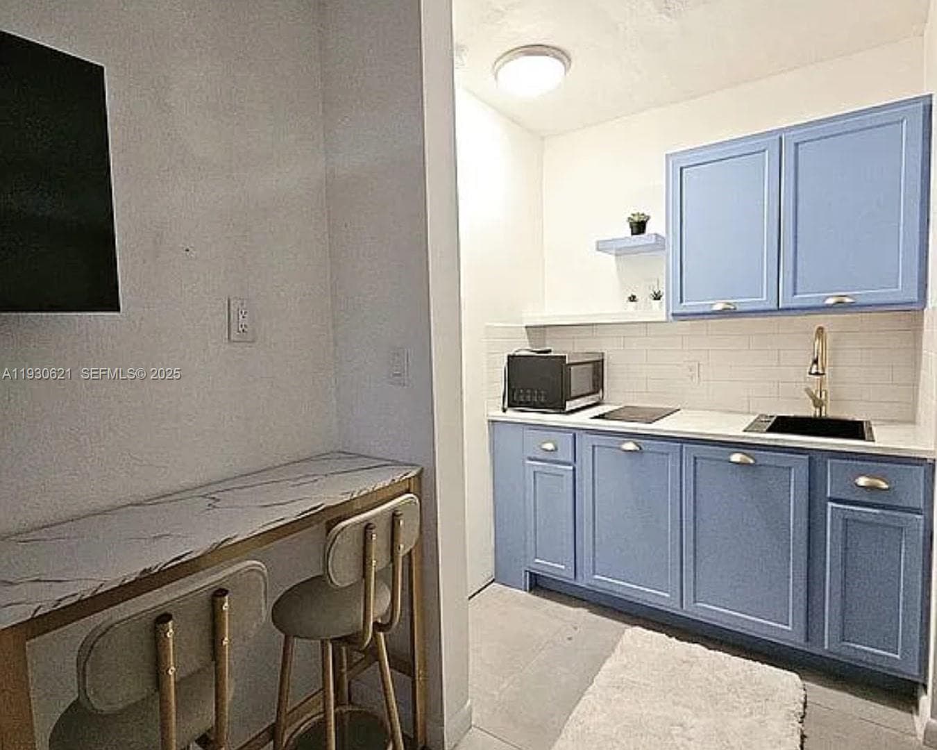 2822 Pine Tree Dr, Miami Beach FL 33140 — 17