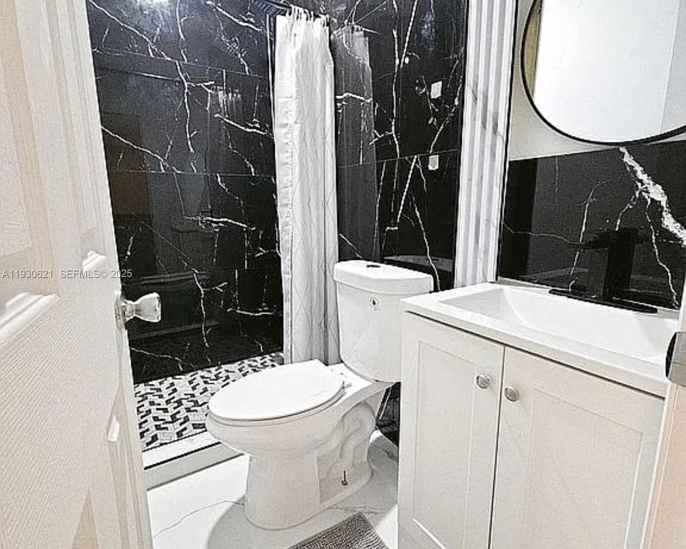 2822 Pine Tree Dr, Miami Beach FL 33140 — 20