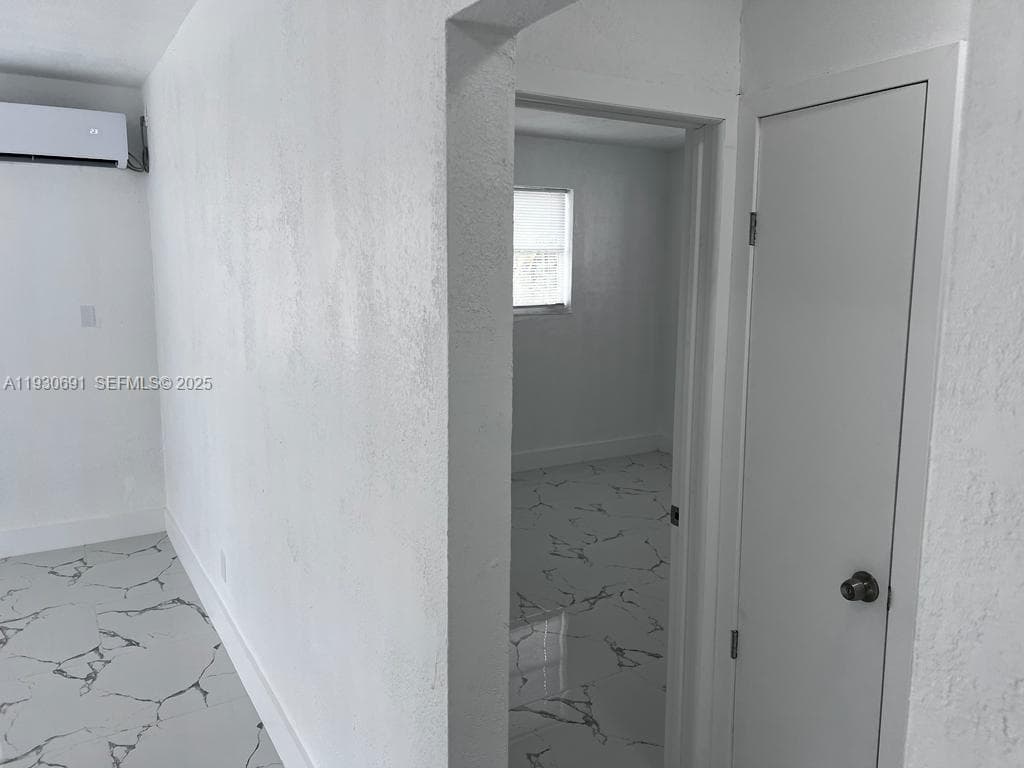 1131 SW 7th St # 3, Miami FL 33130 — 5