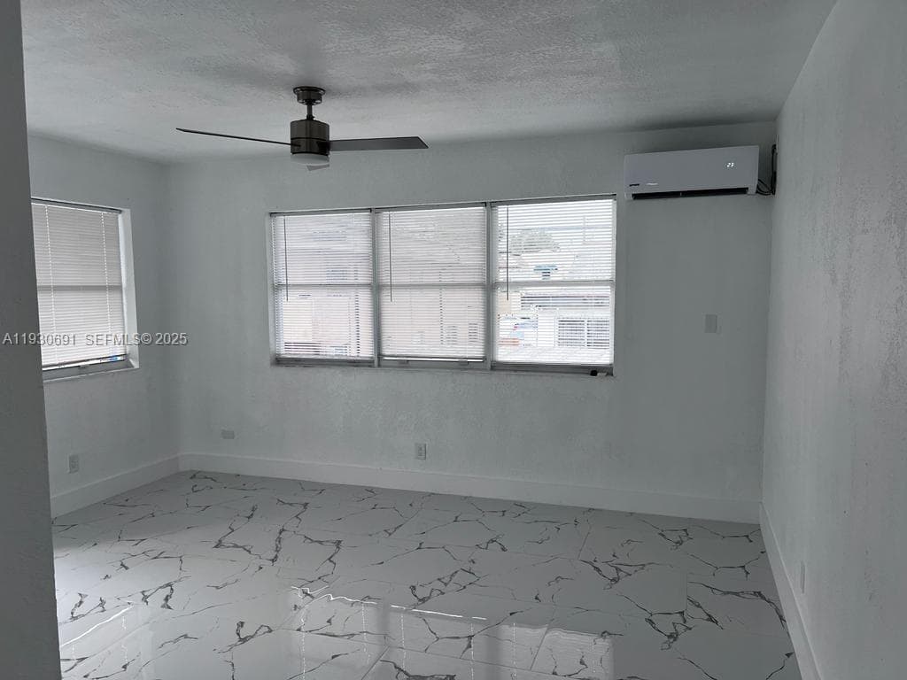 1131 SW 7th St # 3, Miami FL 33130 — 4