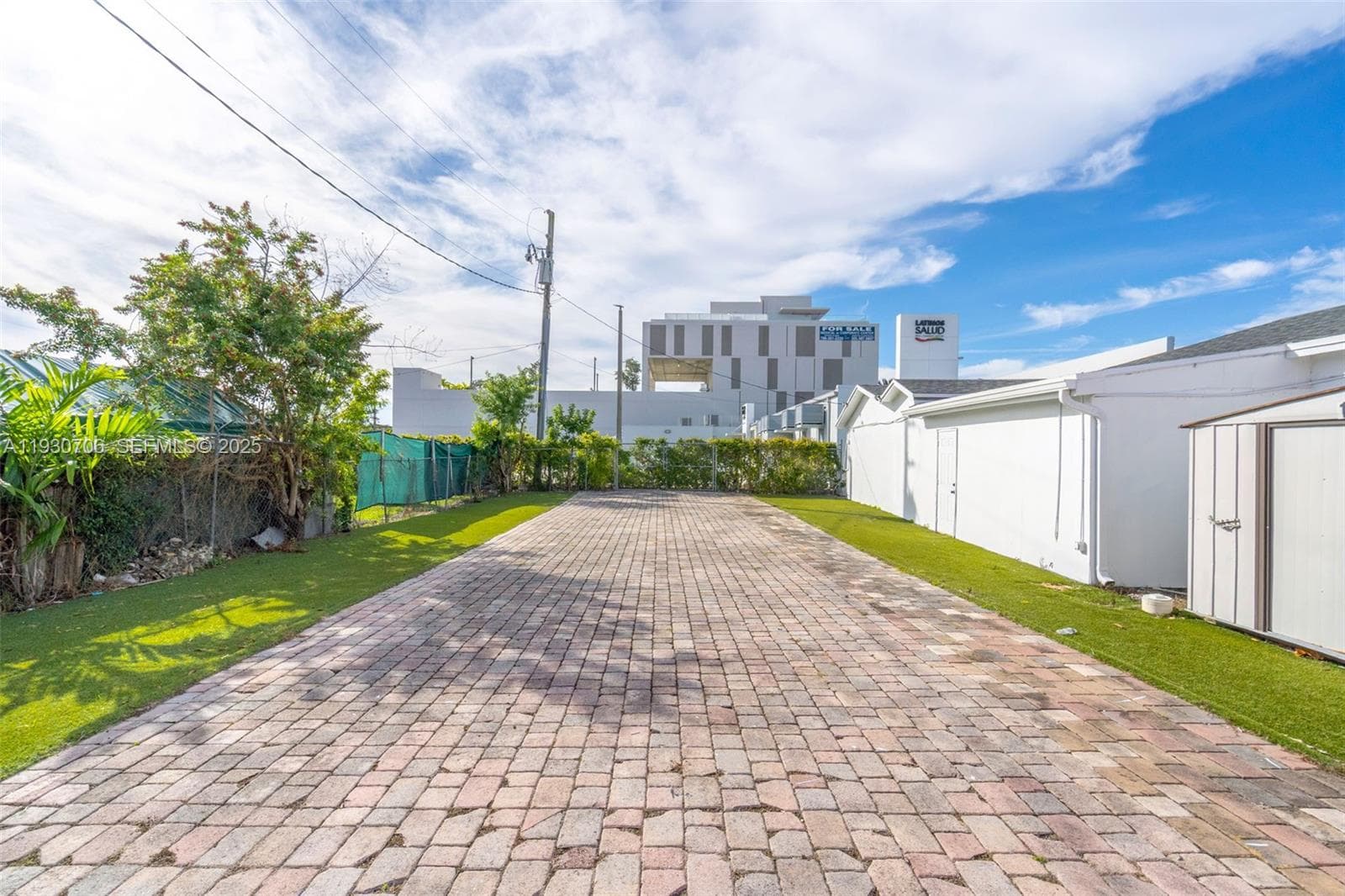 8930 SW 40th St, Miami FL 33165 — 17