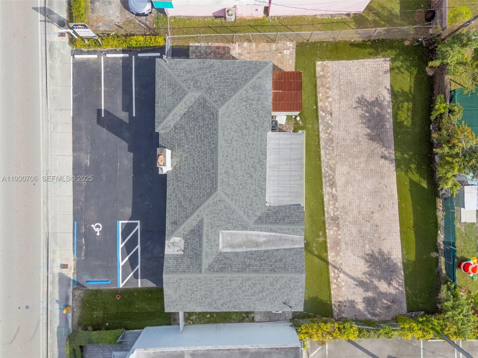 8930 SW 40th St, Miami FL 33165 — 22