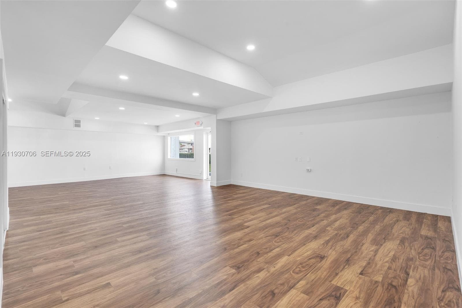 8930 SW 40th St, Miami FL 33165 — 7
