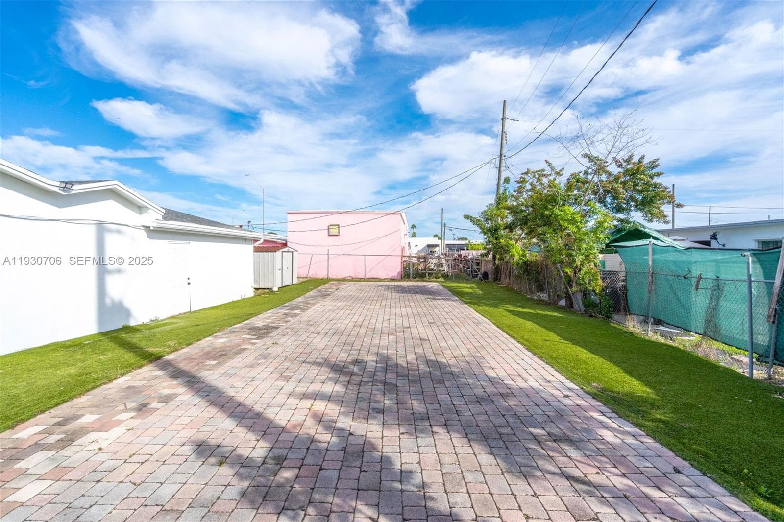 8930 SW 40th St, Miami FL 33165 — 20