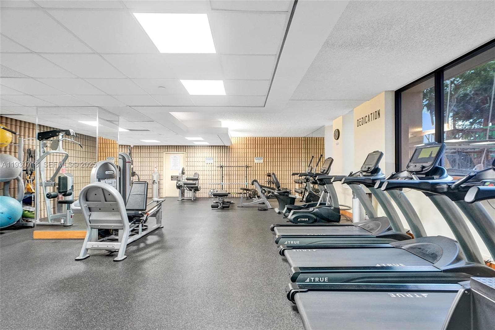19355 Turnberry Way # 26E, Aventura FL 33180 — 75