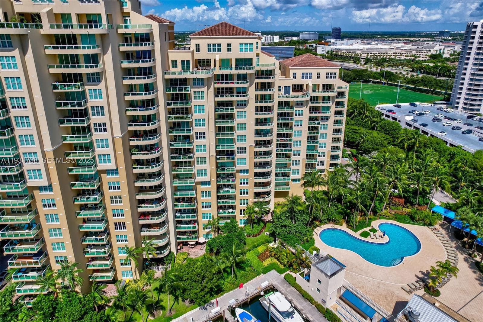 3340 NE 190th St # 1101, Aventura FL 33180 — 54