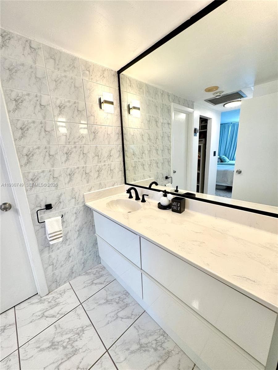 300 Bayview Dr # 1603, Sunny Isles Beach FL 33160 — 14